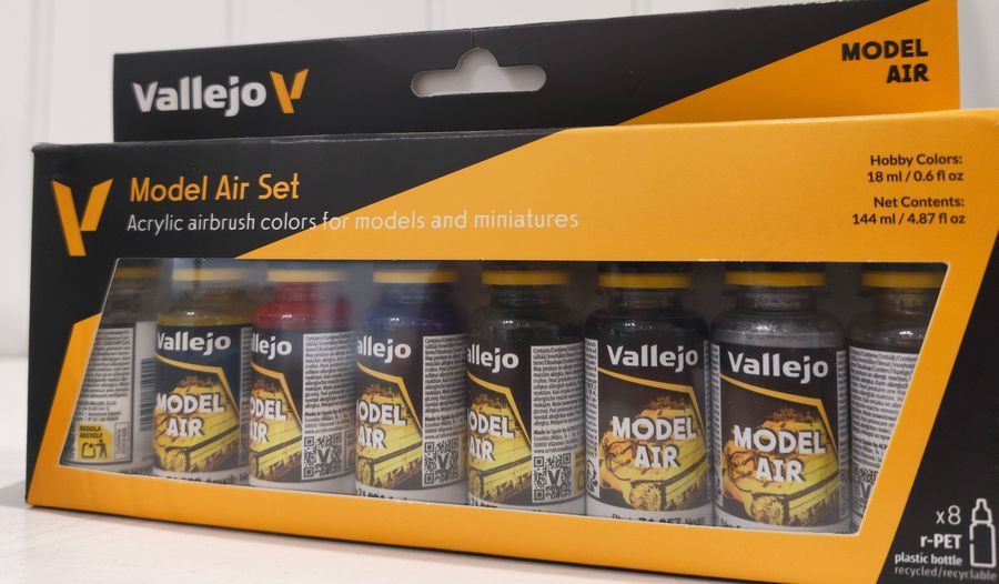 Vallejo Model Air paint set
